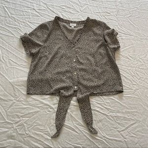 Lelis Leopard Crop Tie Front Blouse size L
